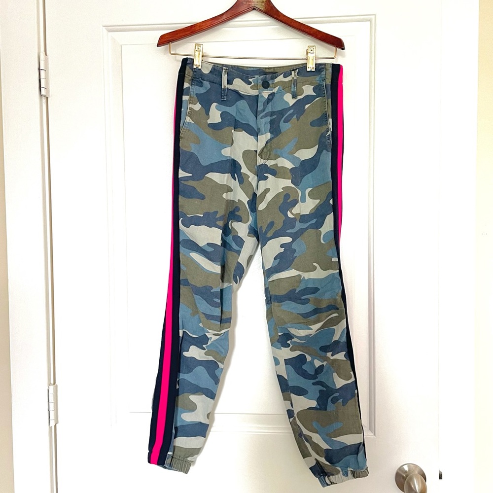MOTHER mid-rise camouflage joggers with pink detail